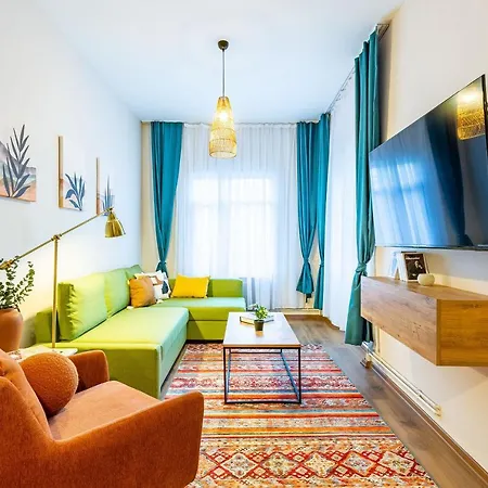 Central And Stylish Flat Near Istiklal Street Apartment Istanbul