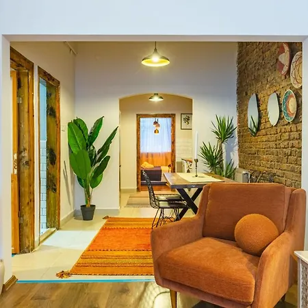 Central And Stylish Flat Near Istiklal Street Apartment