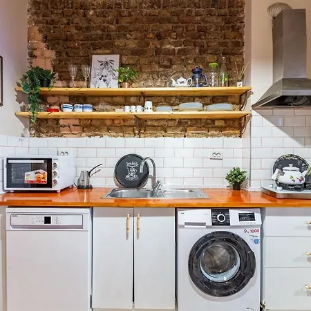 Central And Stylish Flat Near Istiklal Street Apartamento *